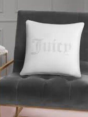Juicy Couture White Pullow